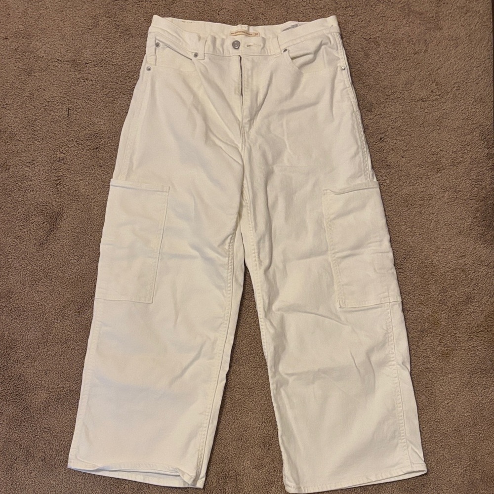 Levi’s White Wide Leg Cropped Jeans